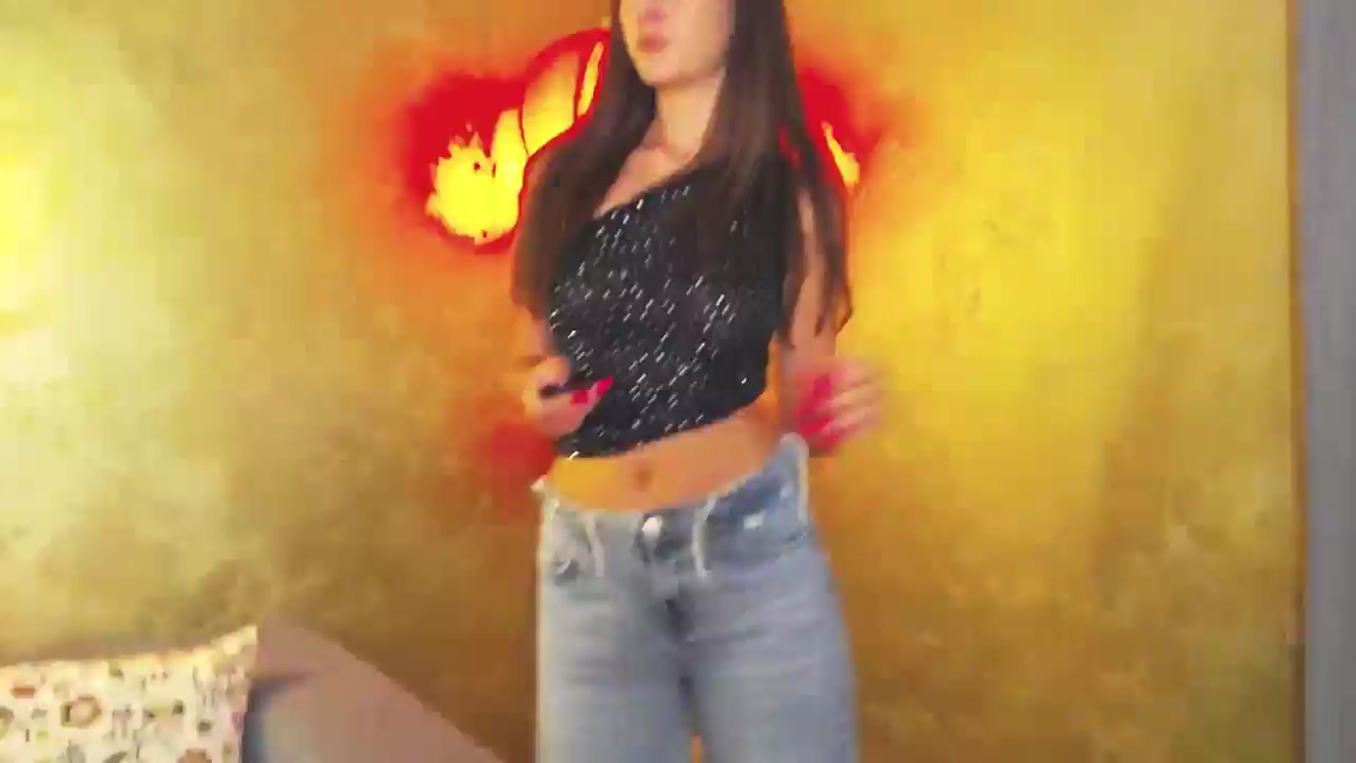 Gallery image thumbnail from Radiance's myfreecams stream on, 08/13/2024, 19:17 image 15 of 20
