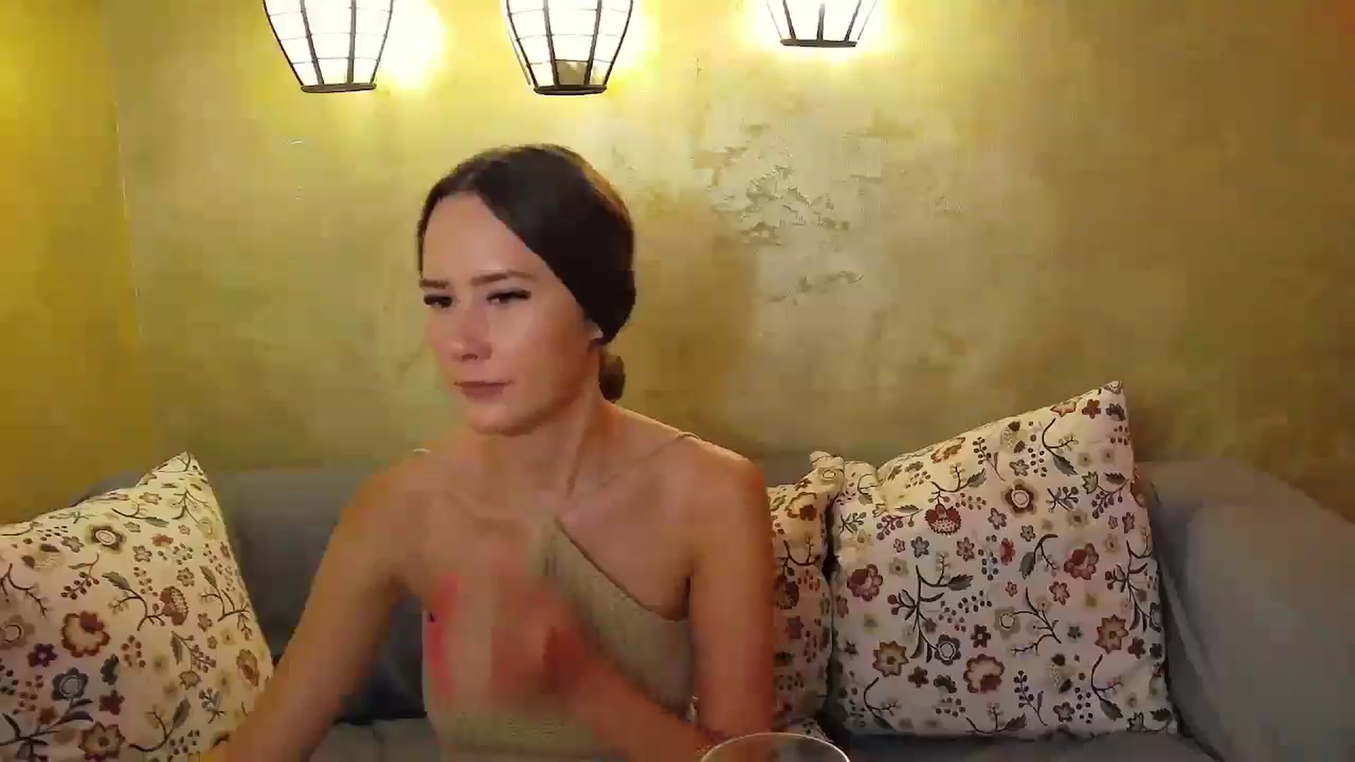 Gallery image thumbnail from Radiance's myfreecams stream on, 08/14/2024, 14:50 image 9 of 20