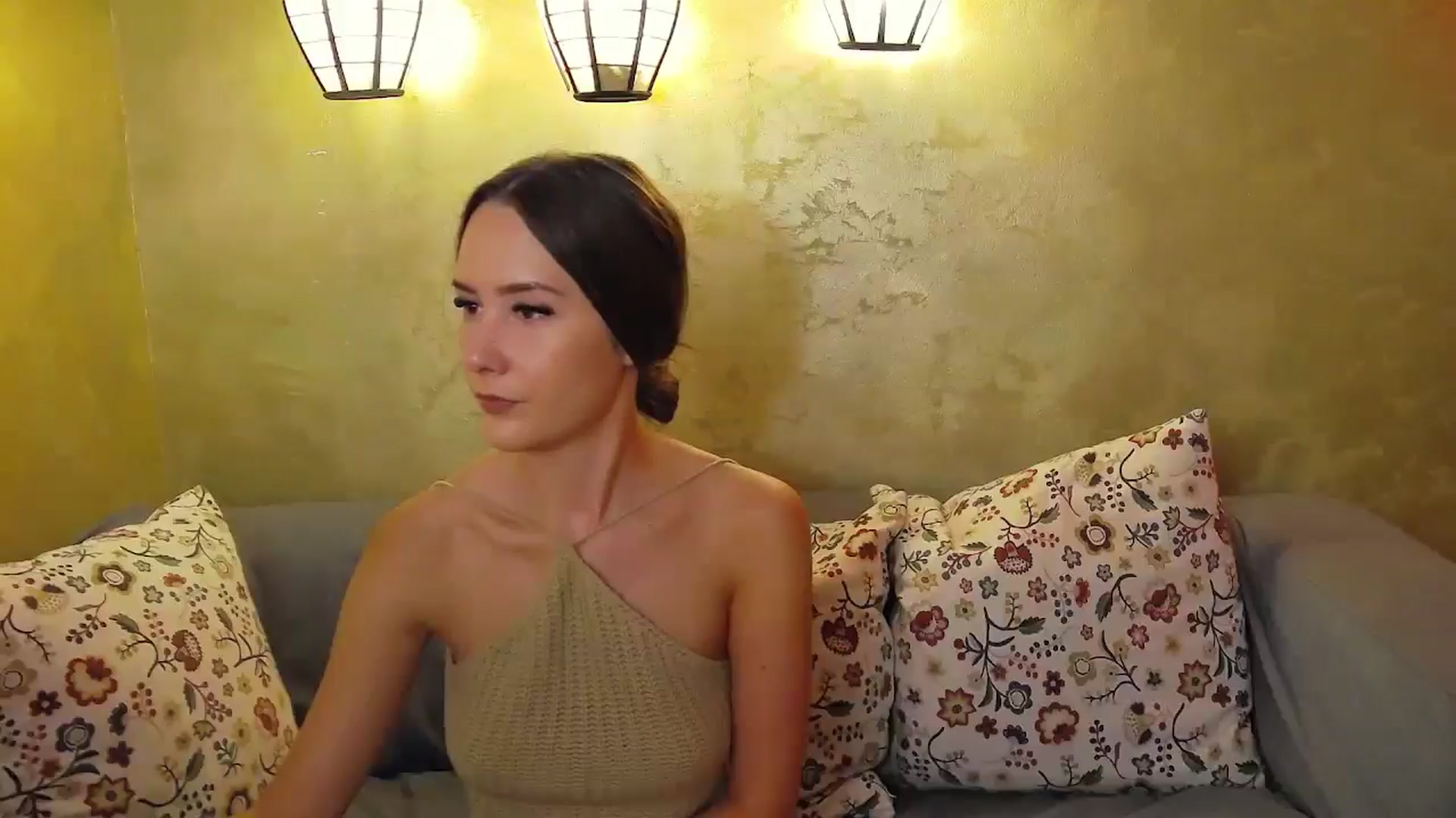 Gallery image thumbnail from Radiance's myfreecams stream on, 08/14/2024, 14:50 image 13 of 20