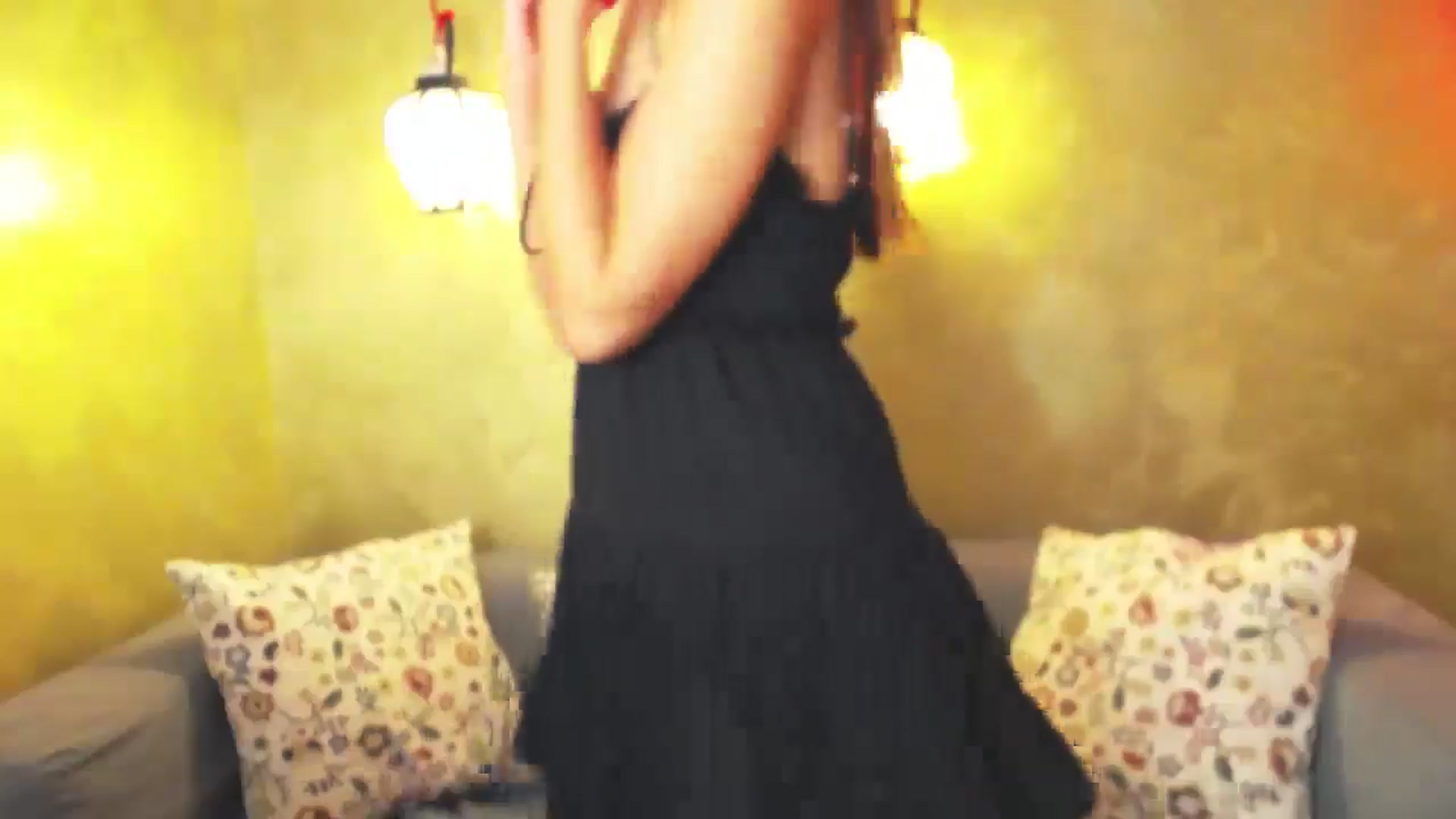 Gallery image thumbnail from Radiance's myfreecams stream on, 08/26/2024, 13:13 image 16 of 20