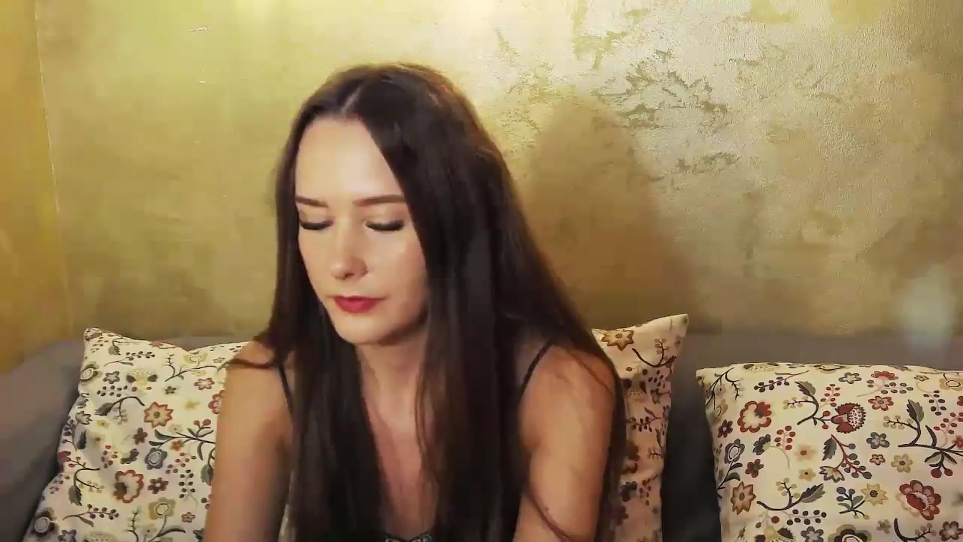 Gallery image thumbnail from Radiance's myfreecams stream on, 08/28/2024, 14:53 image 8 of 20