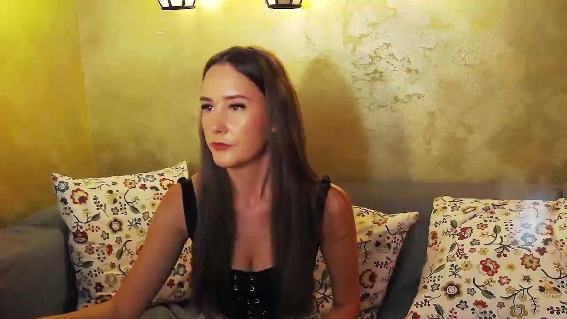 Gallery image thumbnail from Radiance's myfreecams stream on, 08/30/2024, 15:51 image 5 of 20