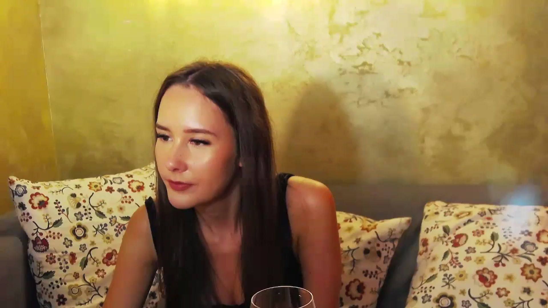 Gallery image thumbnail from Radiance's myfreecams stream on, 08/30/2024, 17:07 image 8 of 20