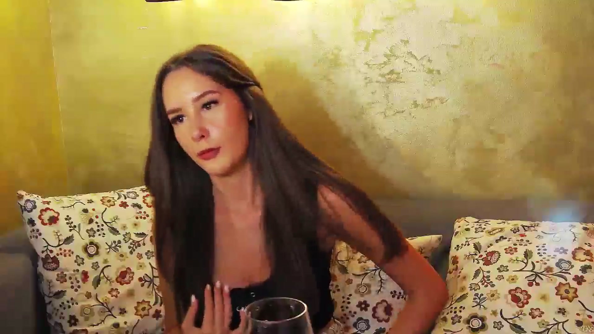Gallery image thumbnail from Radiance's myfreecams stream on, 08/30/2024, 17:07 image 12 of 20