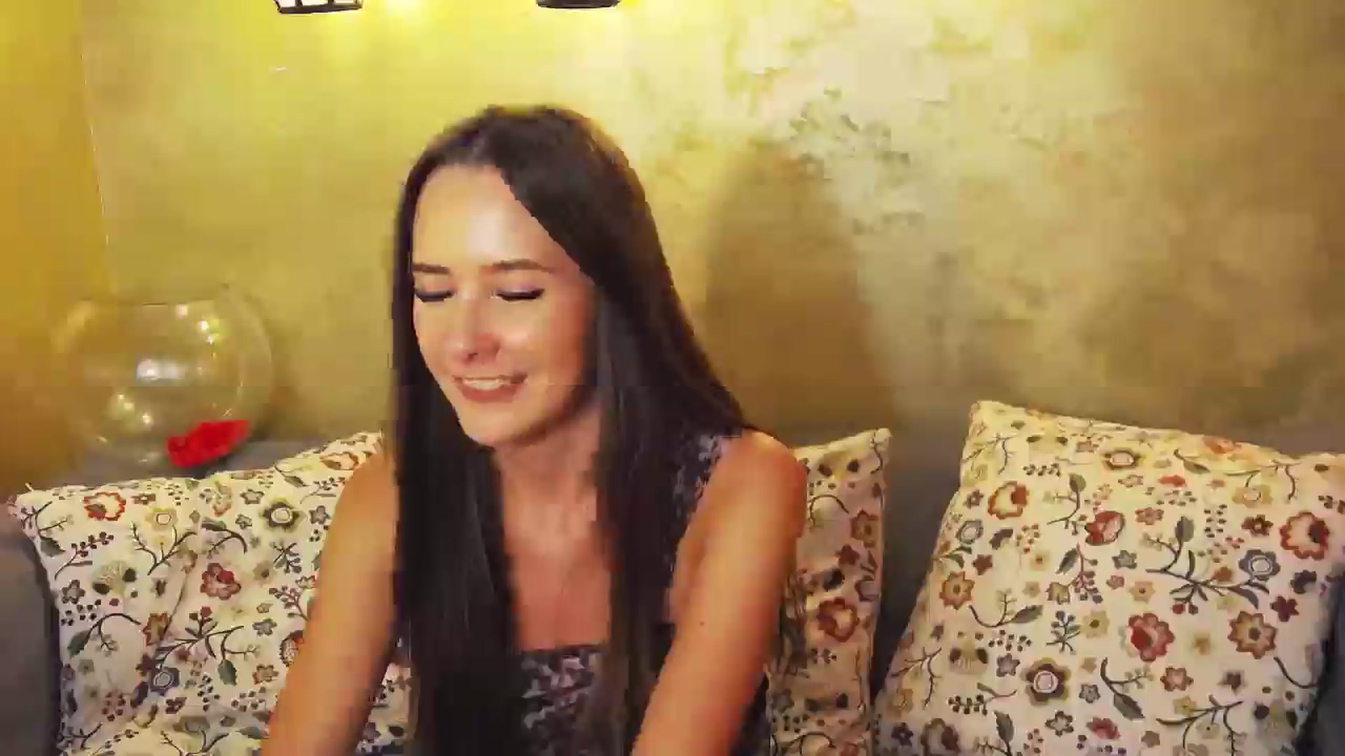 Gallery image thumbnail from Radiance's myfreecams stream on, 09/02/2024, 18:46 image 17 of 20