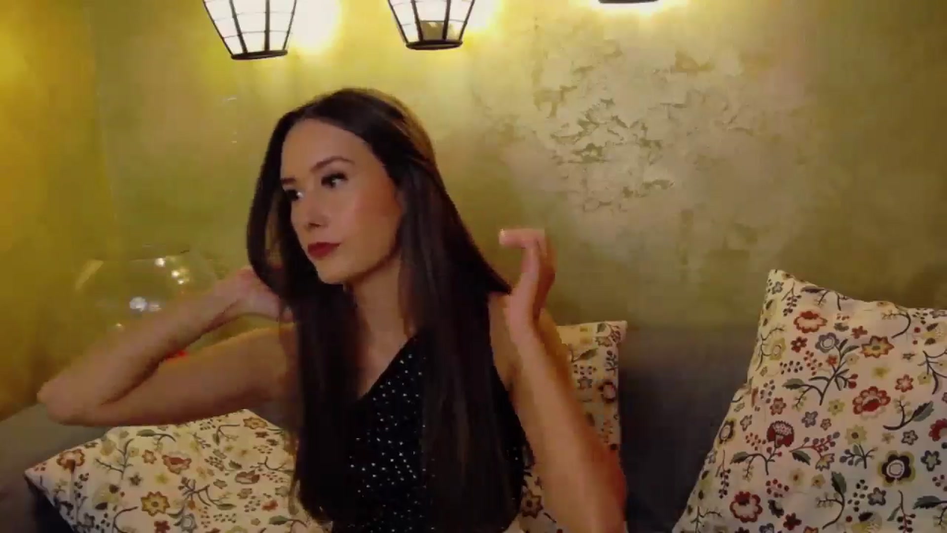 Gallery image thumbnail from Radiance's myfreecams stream on, 09/04/2024, 15:05 image 2 of 20