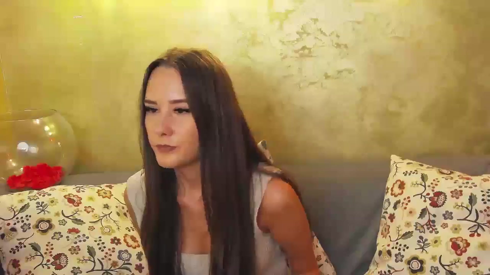Gallery image thumbnail from Radiance's myfreecams stream on, 09/05/2024, 15:35 image 14 of 20