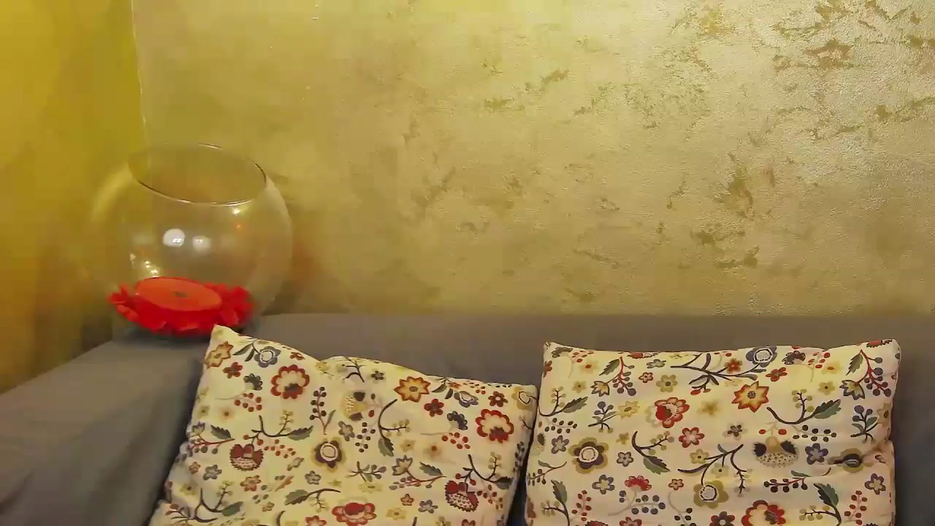 Gallery image thumbnail from Radiance's myfreecams stream on, 09/13/2024, 20:05 image 2 of 20