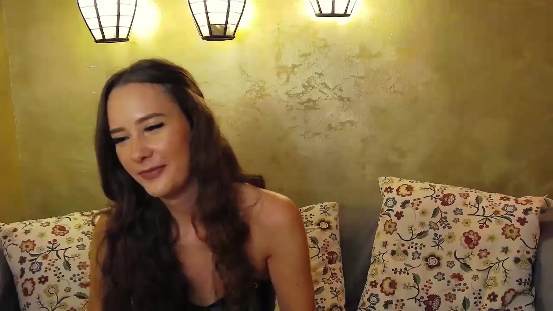 Gallery image thumbnail from Radiance's myfreecams stream on, 09/14/2024, 14:36 image 14 of 20