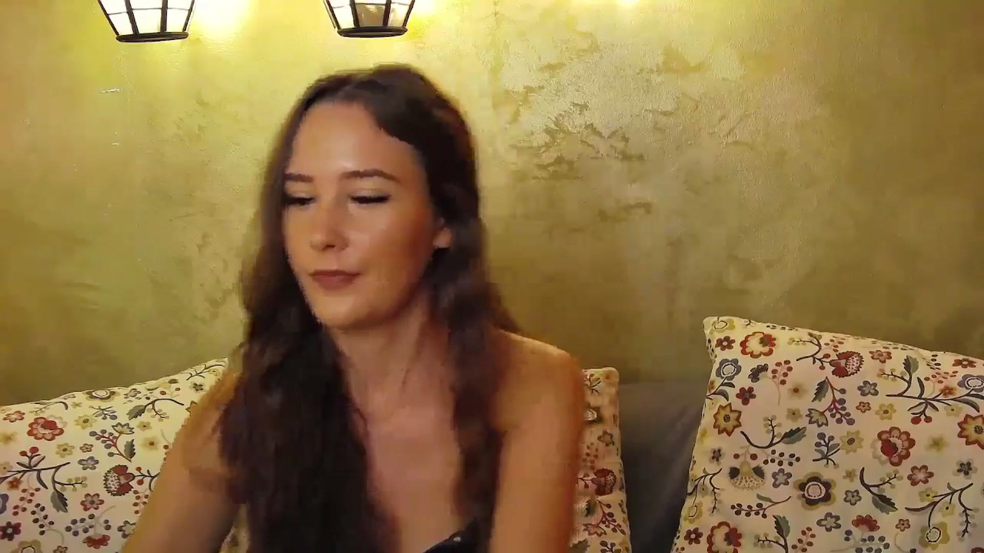Gallery image thumbnail from Radiance's myfreecams stream on, 09/14/2024, 14:36 image 19 of 20
