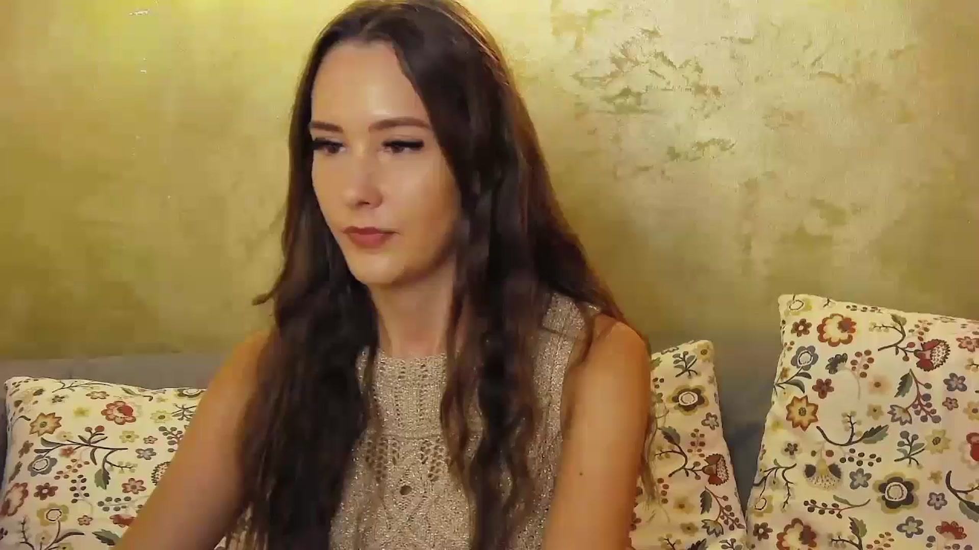 Gallery image thumbnail from Radiance's myfreecams stream on, 09/15/2024, 14:57 image 15 of 20