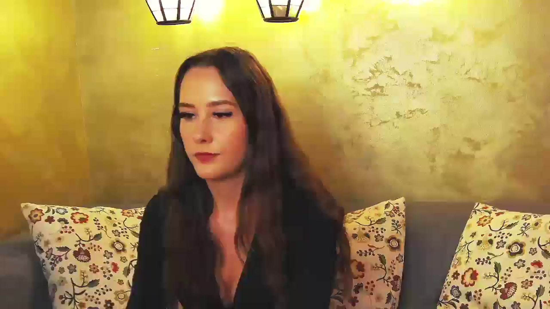 Gallery image thumbnail from Radiance's myfreecams stream on, 09/17/2024, 15:14 image 8 of 20