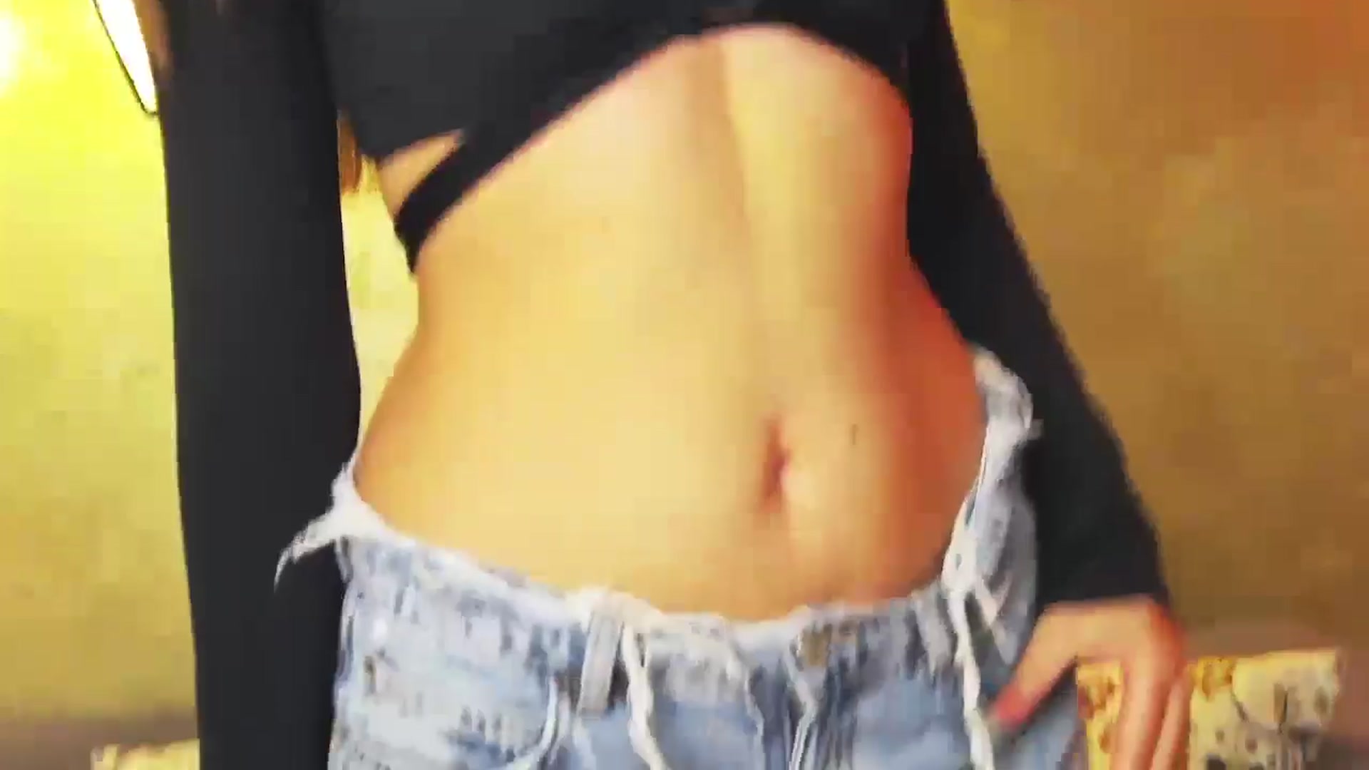 Gallery image thumbnail from Radiance's myfreecams stream on, 09/17/2024, 17:03 image 15 of 20