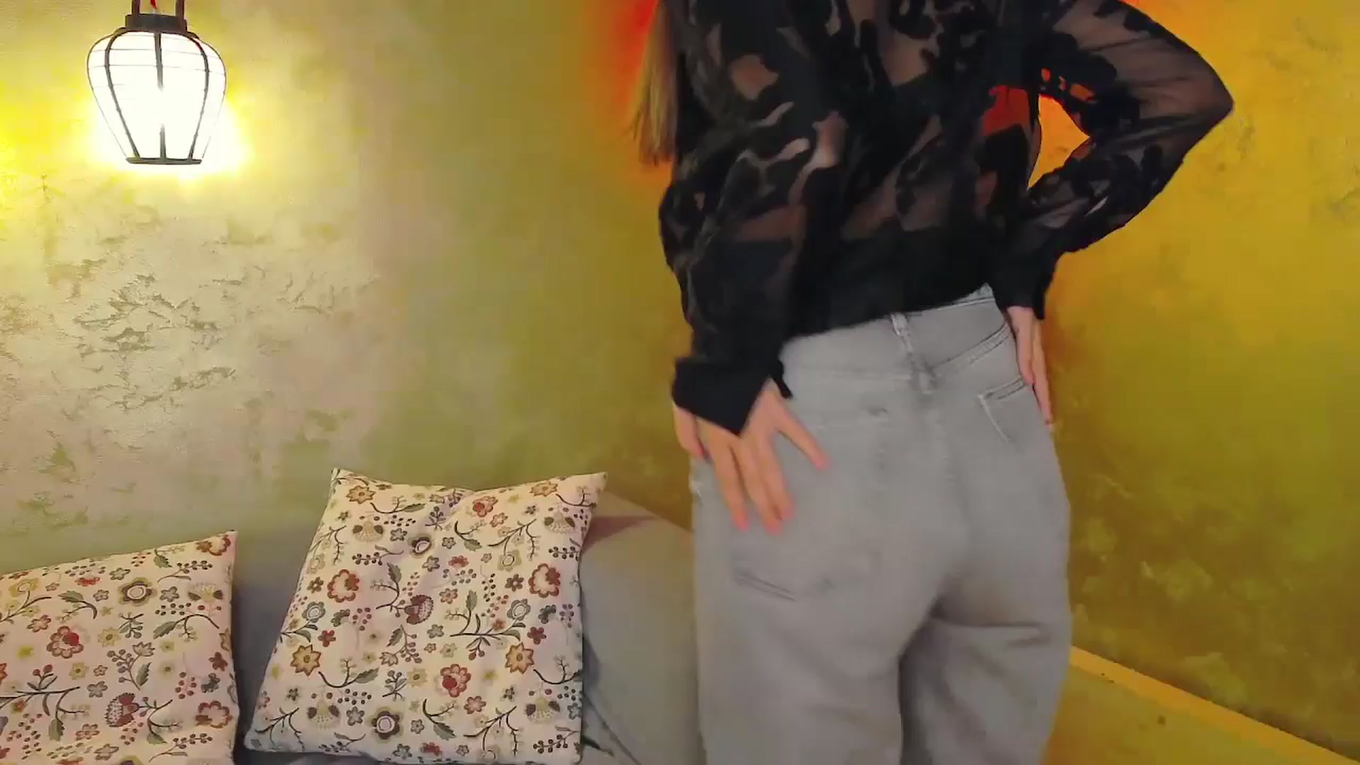 Gallery image thumbnail from Radiance's myfreecams stream on, 09/20/2024, 15:34 image 6 of 20