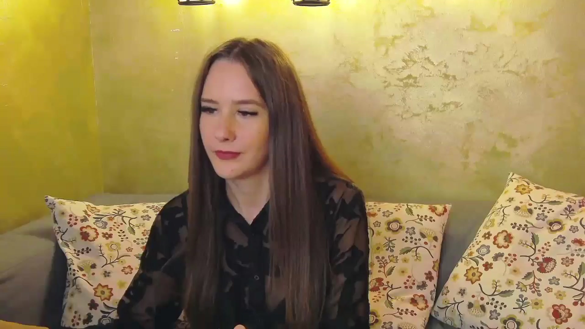 Gallery image thumbnail from Radiance's myfreecams stream on, 09/20/2024, 18:19 image 7 of 20