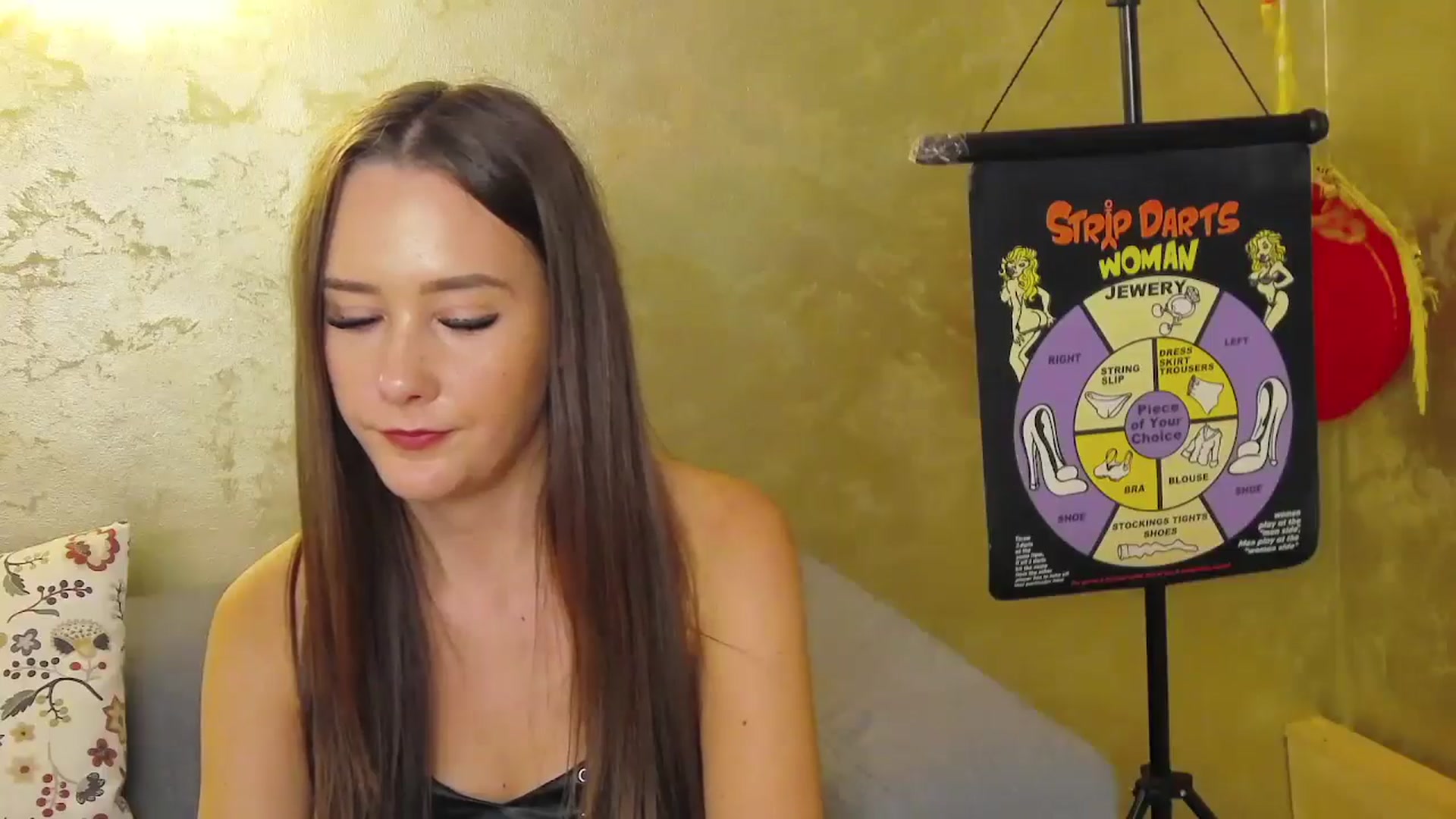 Gallery image thumbnail from Radiance's myfreecams stream on, 09/21/2024, 18:41 image 13 of 20