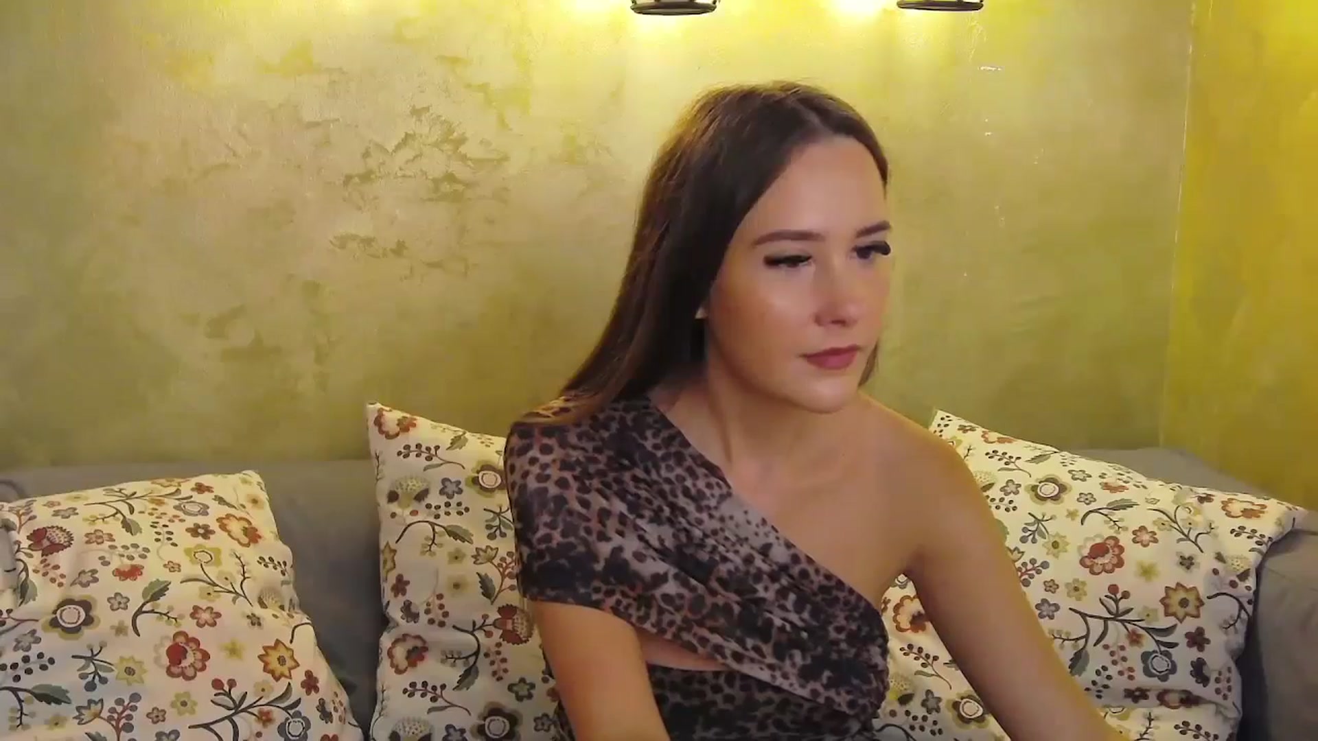 Gallery image thumbnail from Radiance's myfreecams stream on, 09/24/2024, 15:33 image 13 of 20