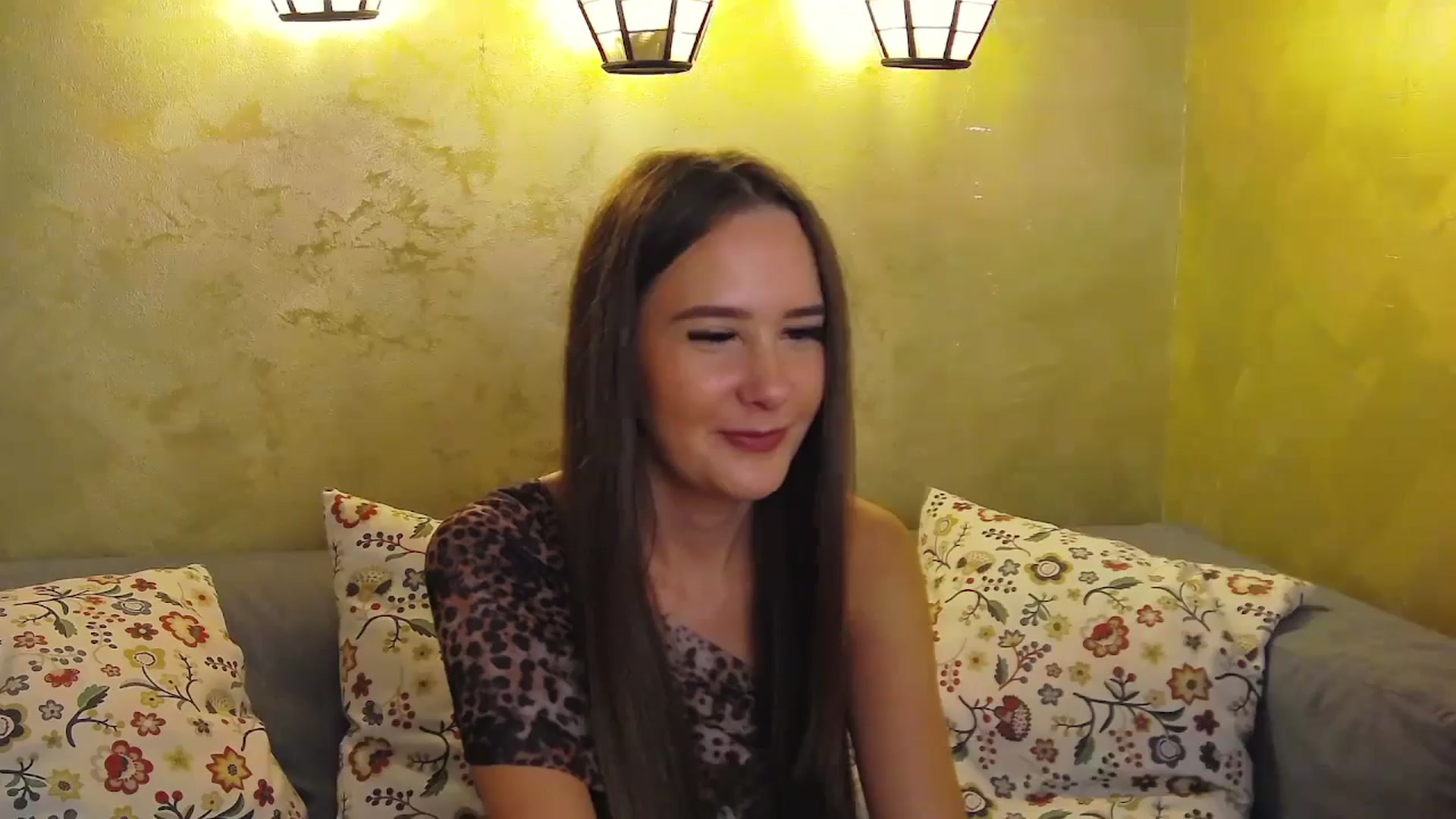 Gallery image thumbnail from Radiance's myfreecams stream on, 09/24/2024, 15:33 image 20 of 20