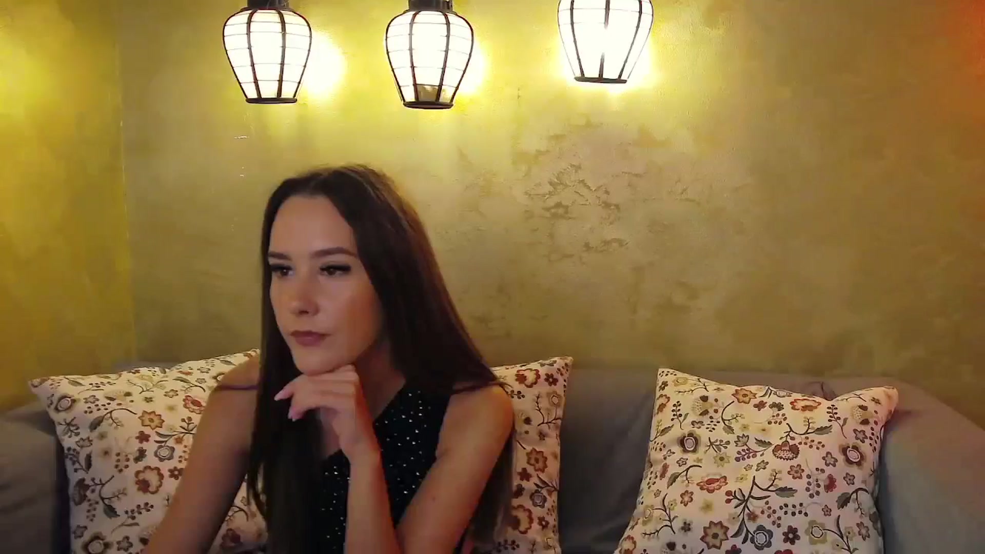 Gallery image thumbnail from Radiance's myfreecams stream on, 09/25/2024, 12:41 image 3 of 20
