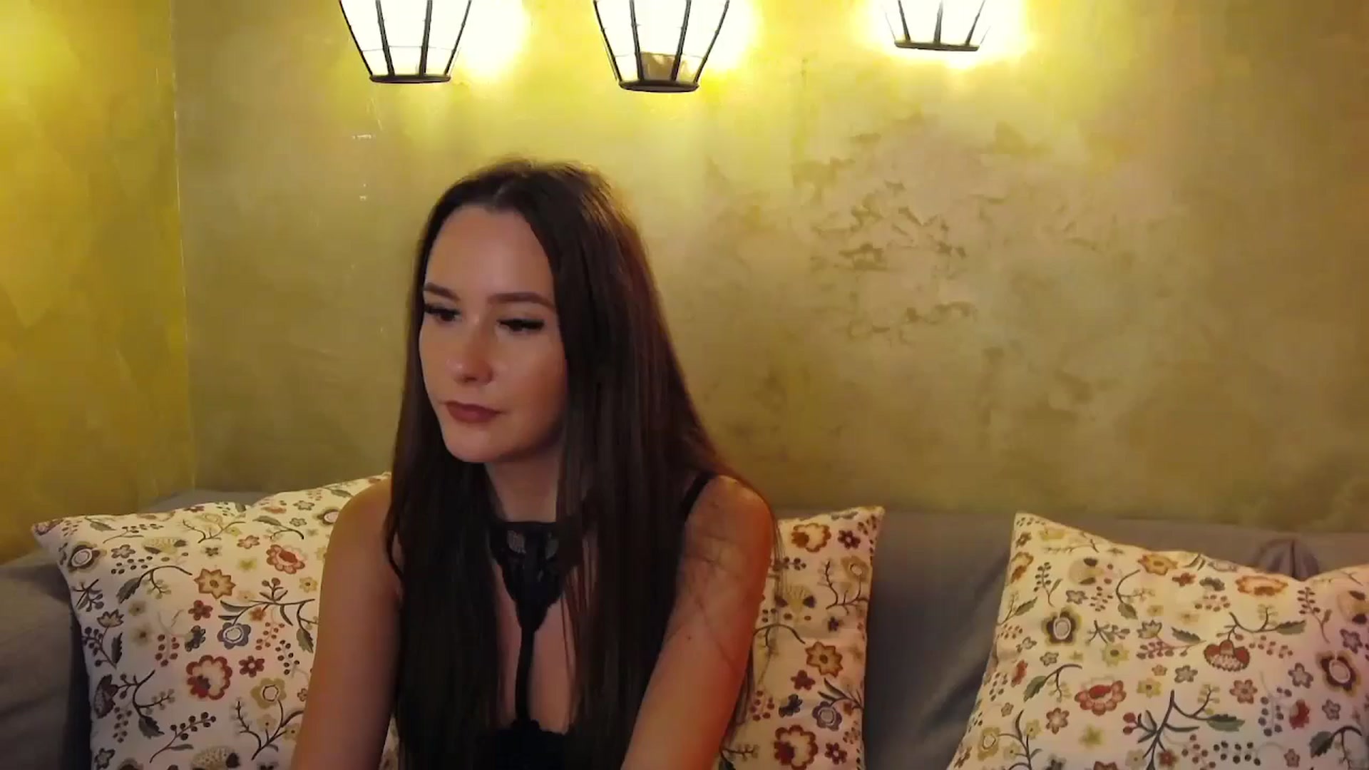 Gallery image thumbnail from Radiance's myfreecams stream on, 09/25/2024, 19:15 image 20 of 20