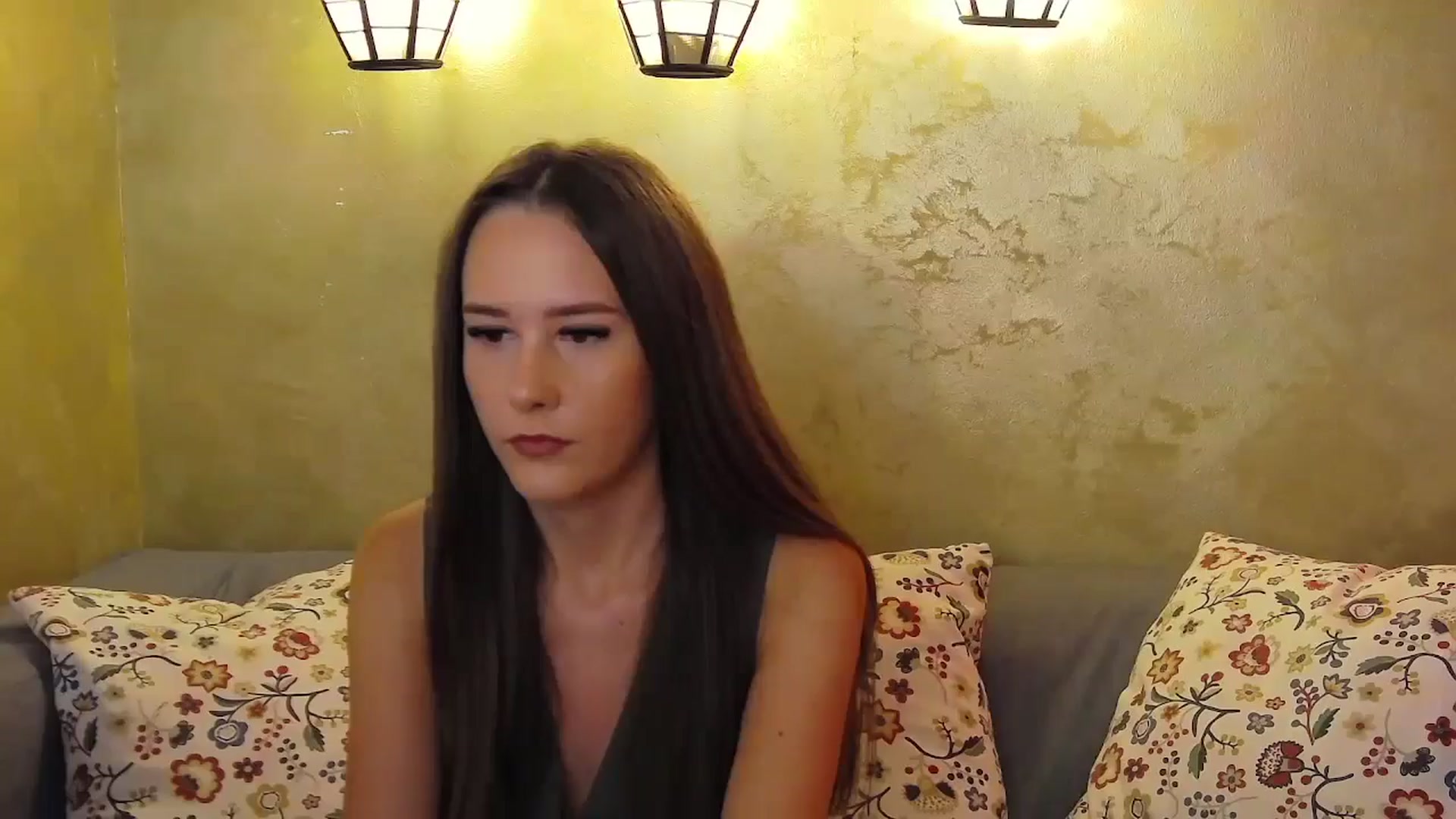 Gallery image thumbnail from Radiance's myfreecams stream on, 09/27/2024, 15:24 image 10 of 20