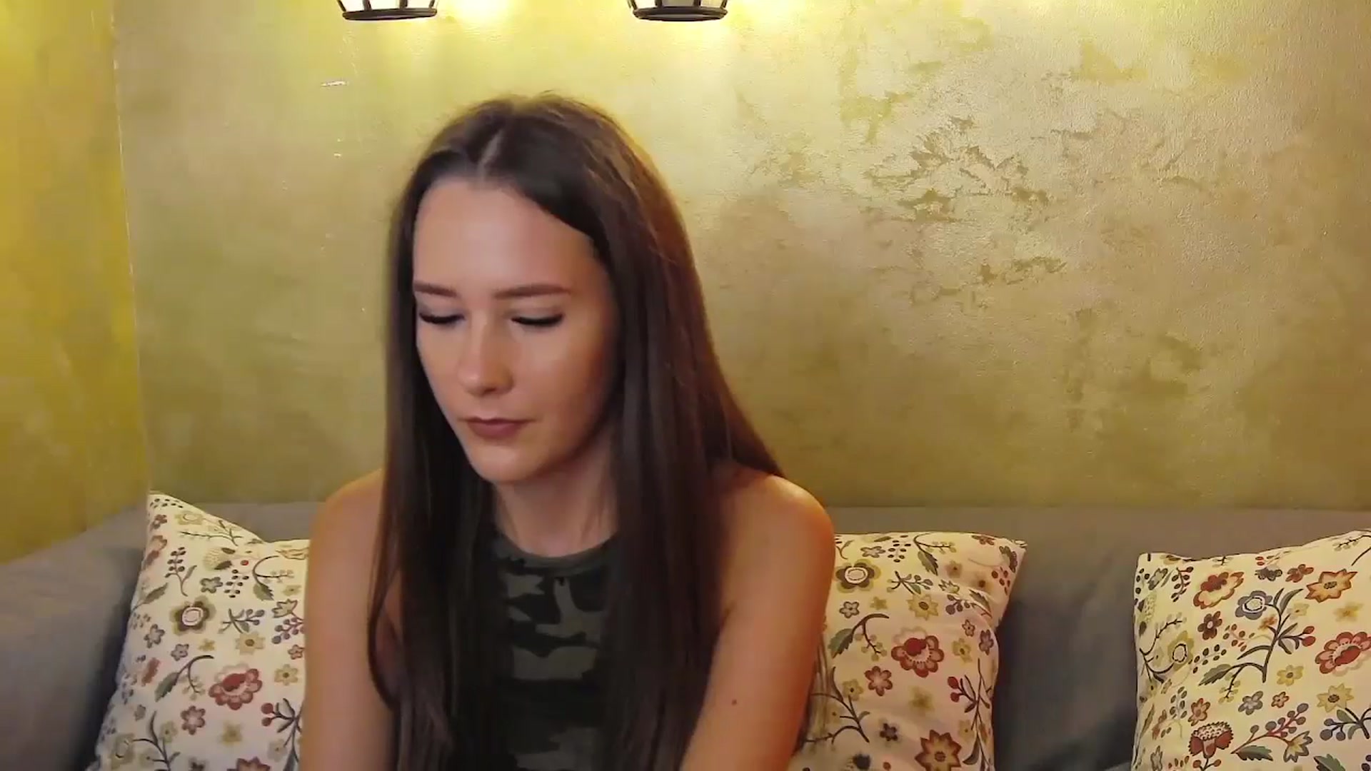 Gallery image thumbnail from Radiance's myfreecams stream on, 09/27/2024, 18:45 image 2 of 20