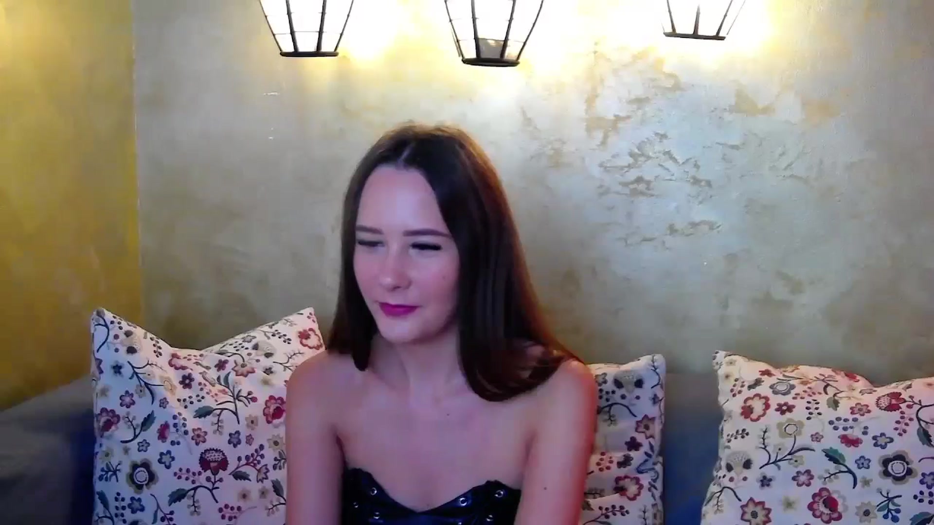 Gallery image thumbnail from Radiance's myfreecams stream on, 09/29/2024, 12:48 image 13 of 20