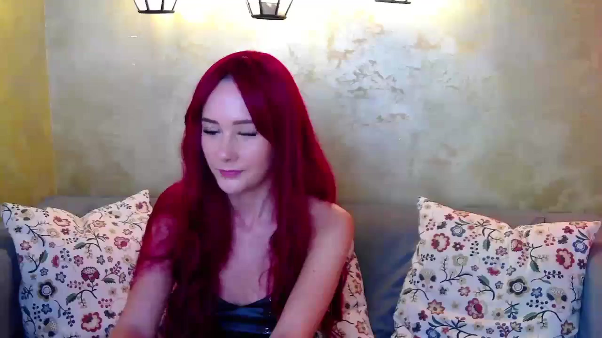 Gallery image thumbnail from Radiance's myfreecams stream on, 09/29/2024, 17:53 image 17 of 20