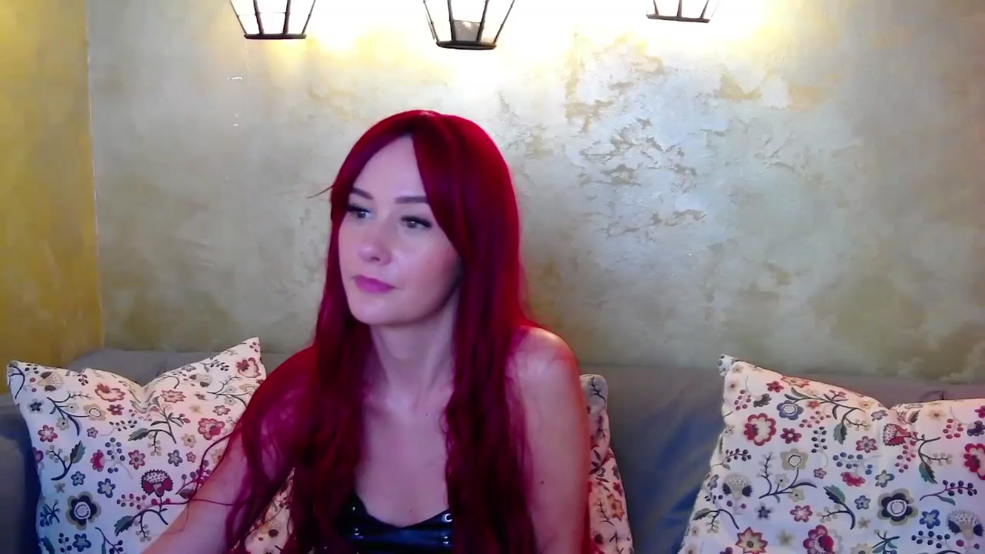 Gallery image thumbnail from Radiance's myfreecams stream on, 09/29/2024, 19:39 image 15 of 20