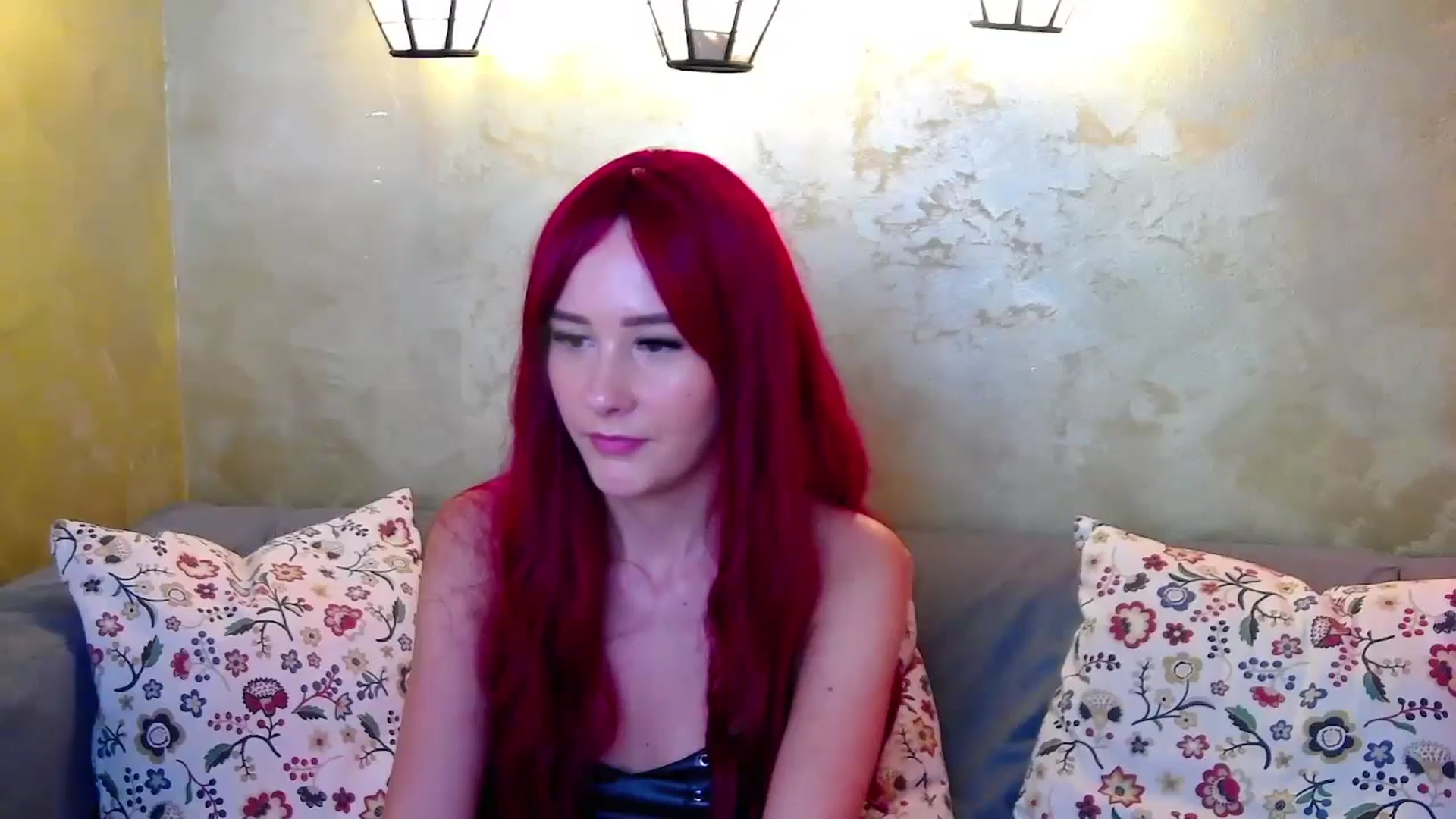 Gallery image thumbnail from Radiance's myfreecams stream on, 09/29/2024, 19:39 image 3 of 20