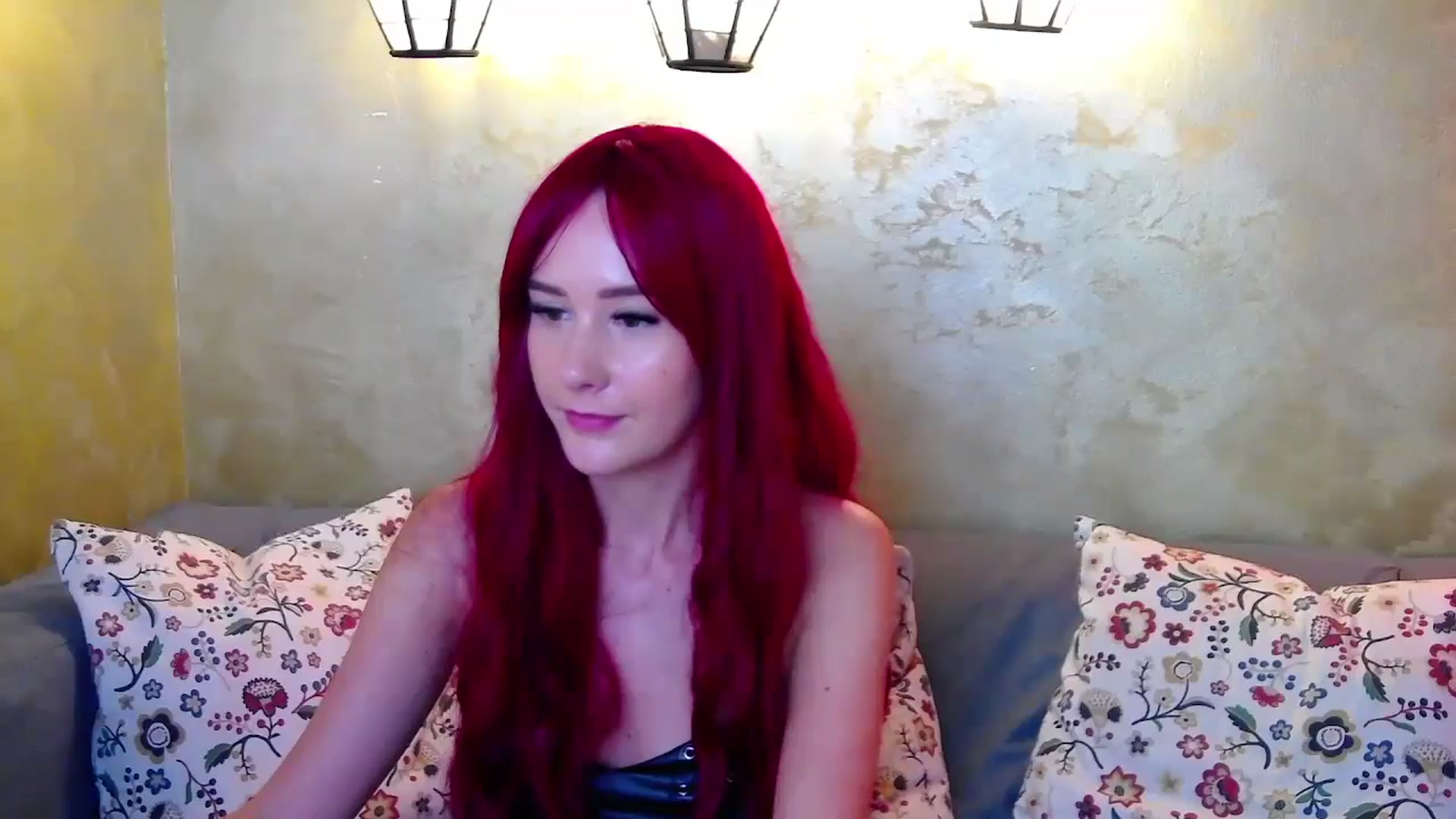 Gallery image thumbnail from Radiance's myfreecams stream on, 09/29/2024, 19:39 image 4 of 20