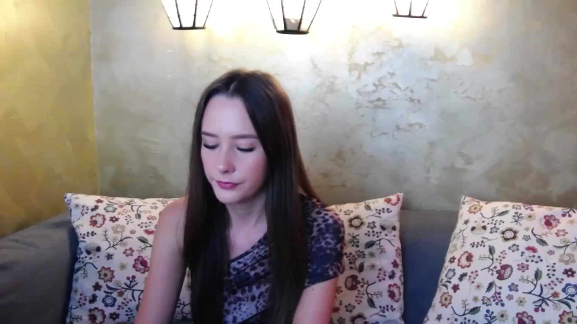 Gallery image thumbnail from Radiance's myfreecams stream on, 10/02/2024, 14:13 image 4 of 20