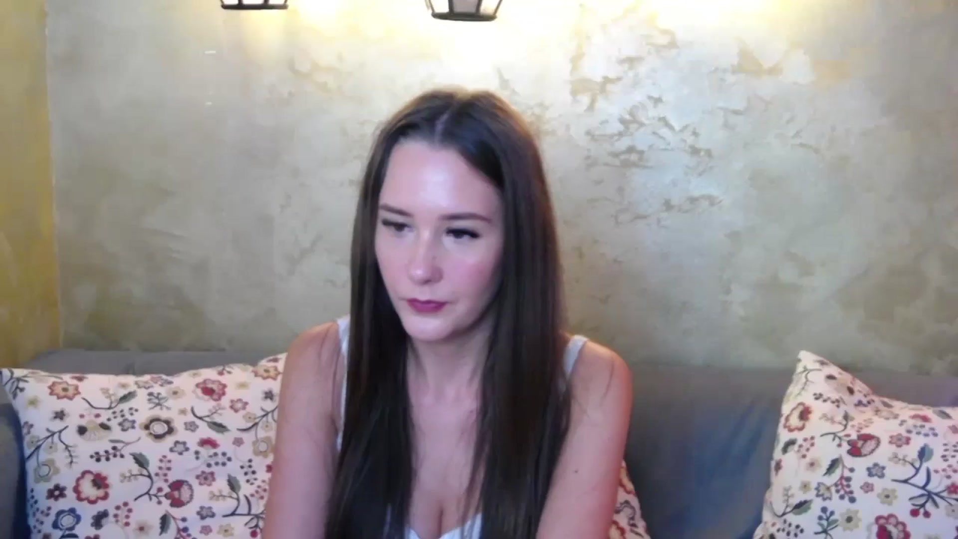 Gallery image thumbnail from Radiance's myfreecams stream on, 10/05/2024, 19:41 image 16 of 20