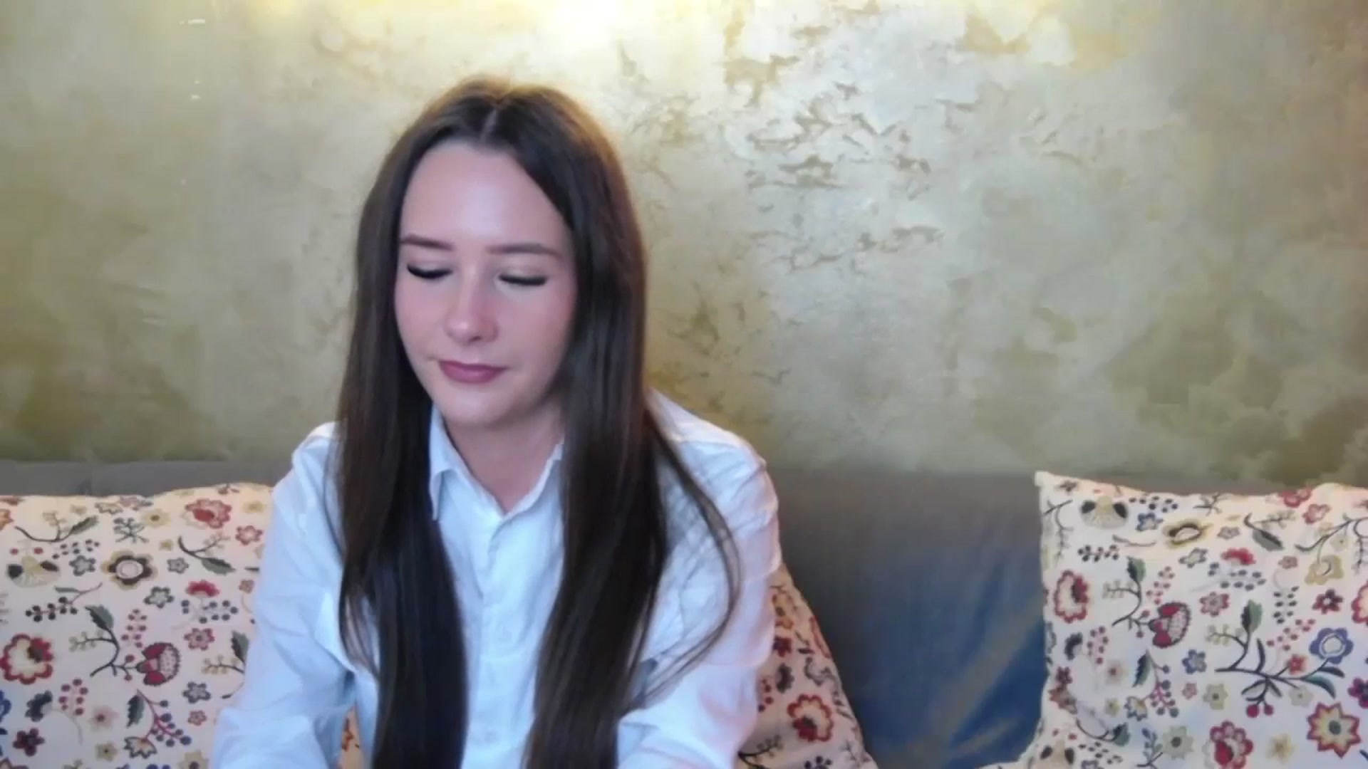Gallery image thumbnail from Radiance's myfreecams stream on, 10/06/2024, 13:55 image 9 of 20