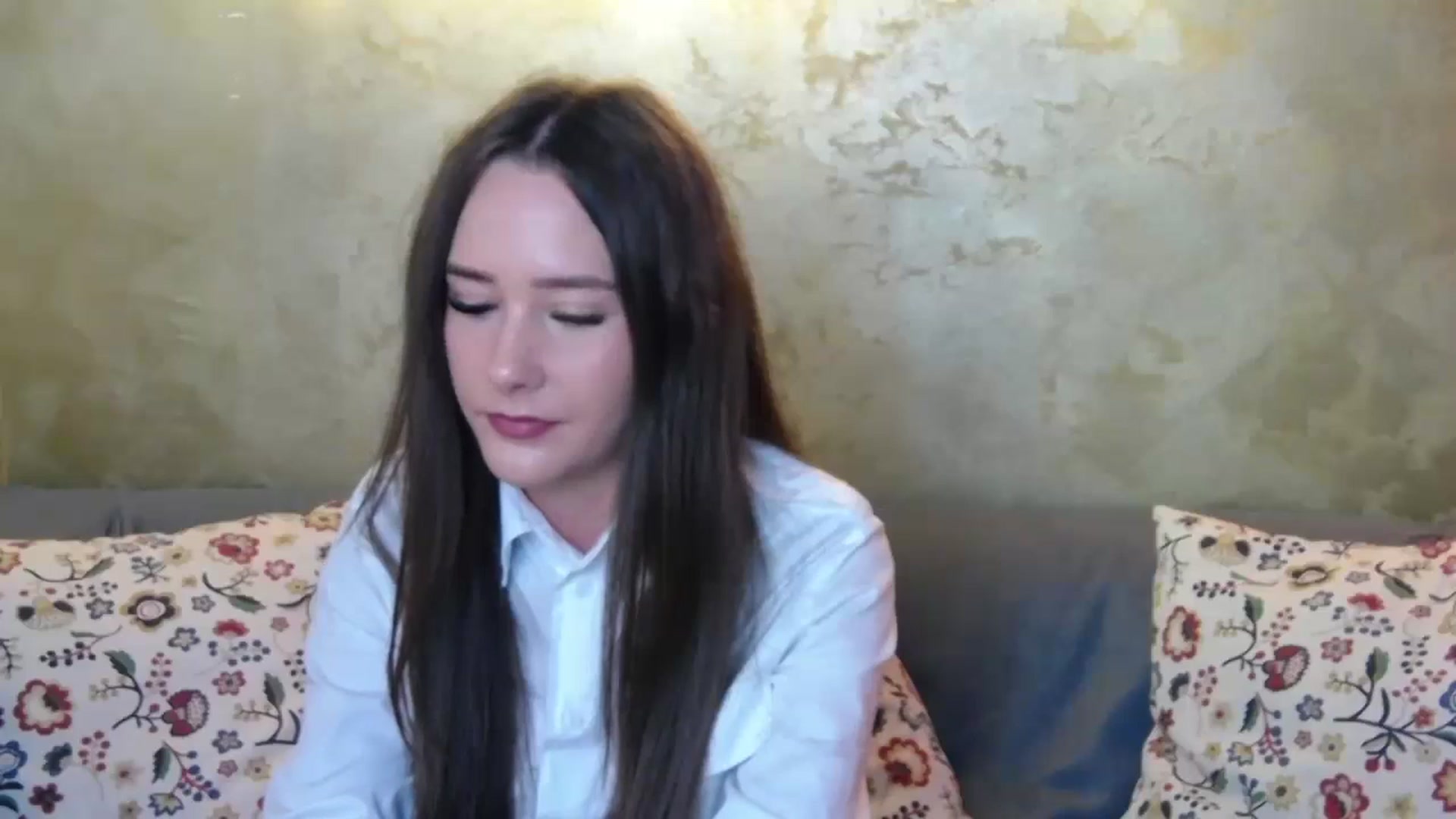 Gallery image thumbnail from Radiance's myfreecams stream on, 10/06/2024, 14:48 image 8 of 20
