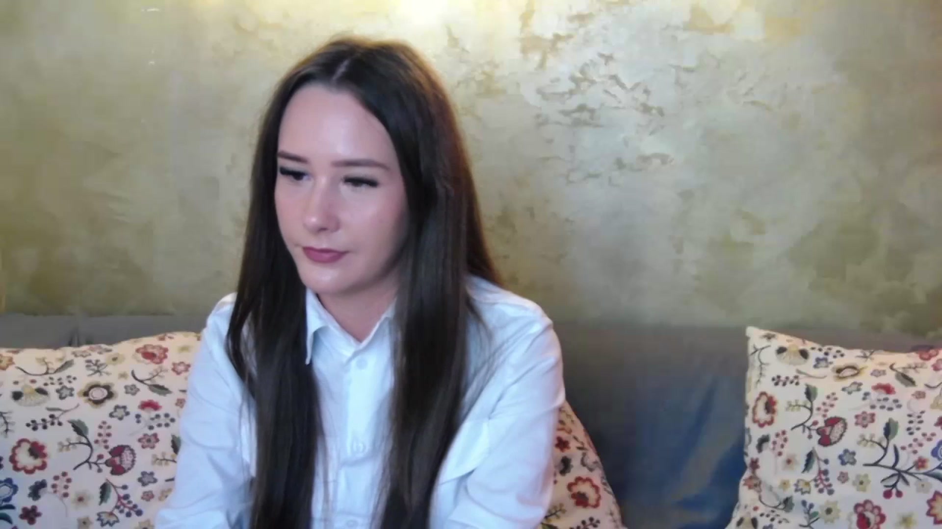Gallery image thumbnail from Radiance's myfreecams stream on, 10/06/2024, 14:48 image 17 of 20