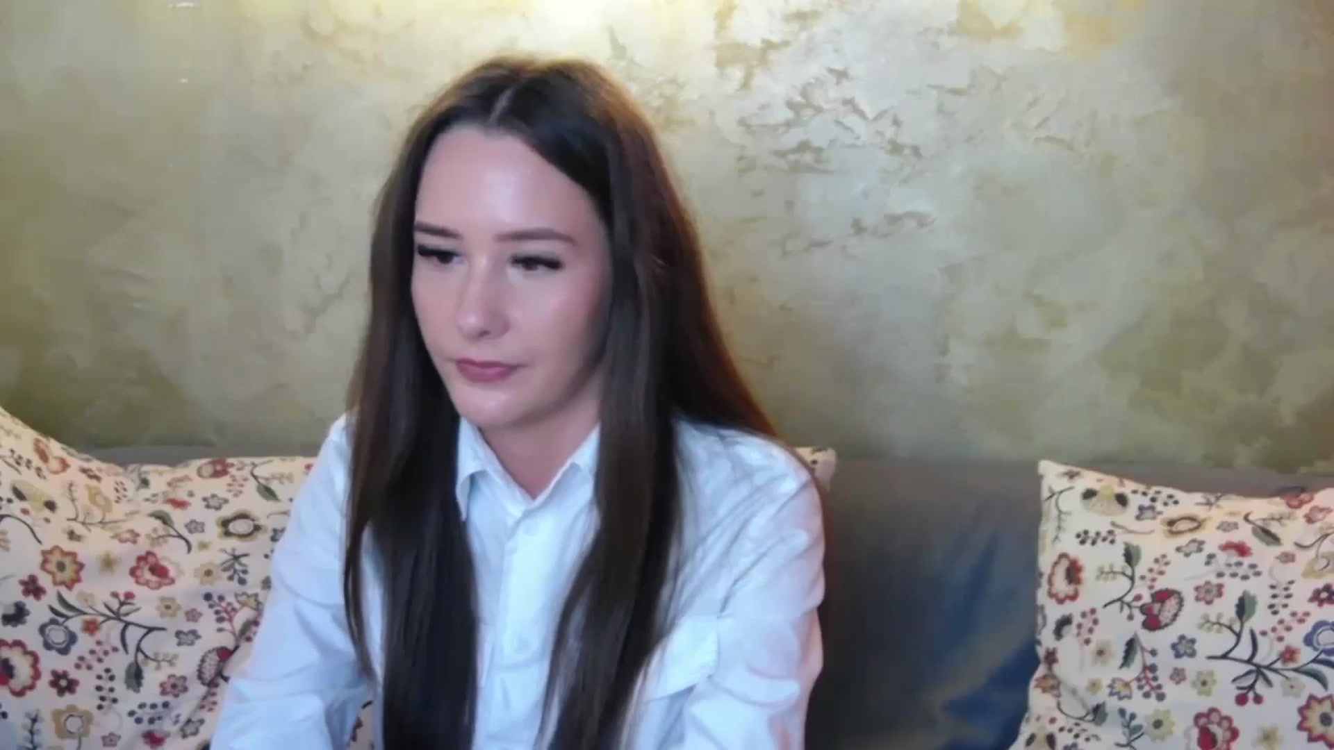 Gallery image thumbnail from Radiance's myfreecams stream on, 10/06/2024, 17:43 image 19 of 20