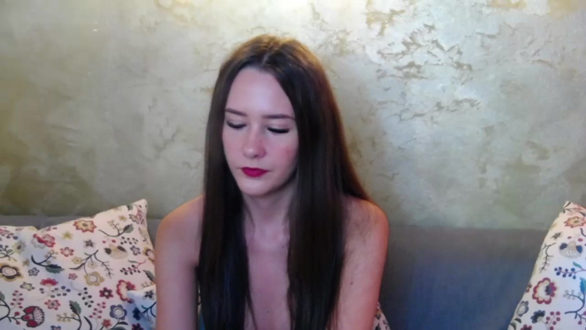 Gallery image thumbnail from Radiance's myfreecams stream on, 10/07/2024, 14:22 image 2 of 20