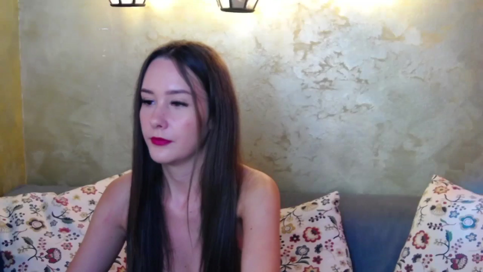 Gallery image thumbnail from Radiance's myfreecams stream on, 10/07/2024, 14:22 image 1 of 20