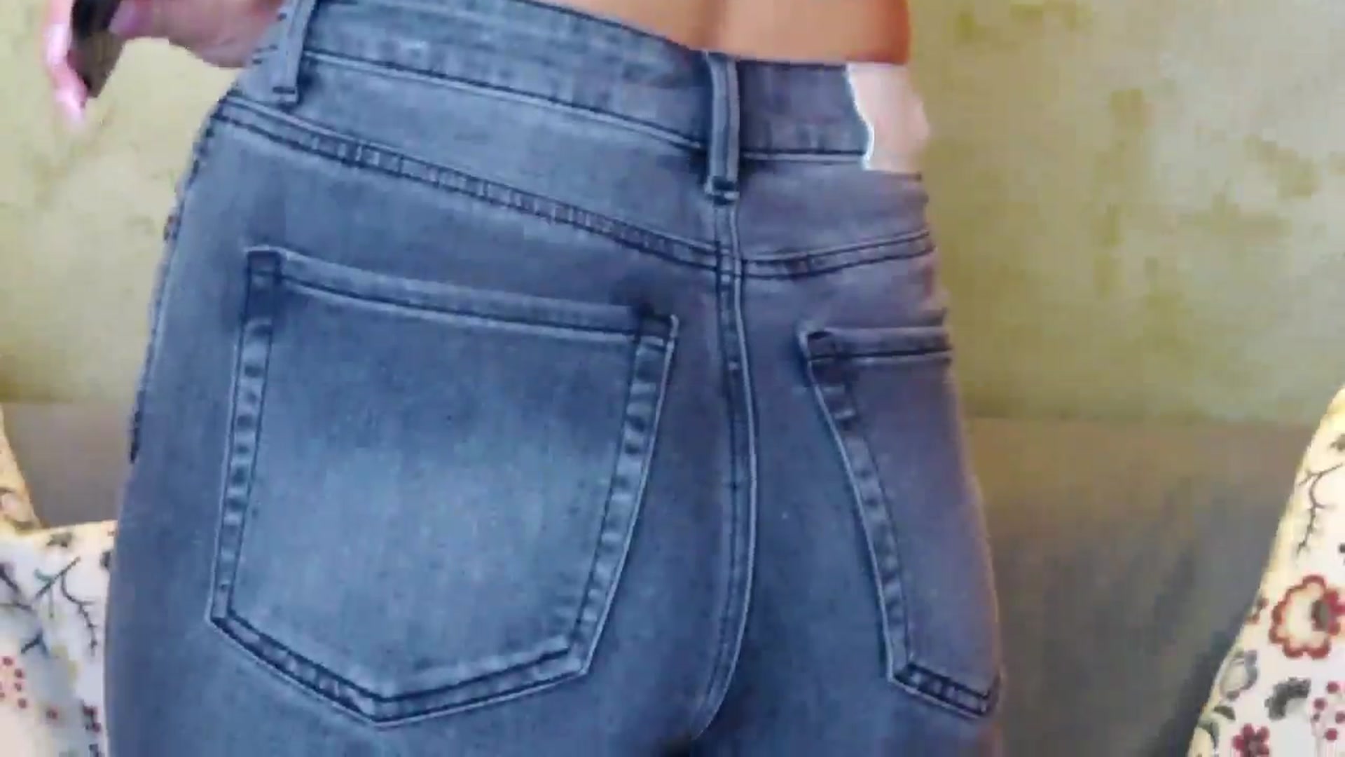 Gallery image thumbnail from Radiance's myfreecams stream on, 10/07/2024, 14:22 image 16 of 20
