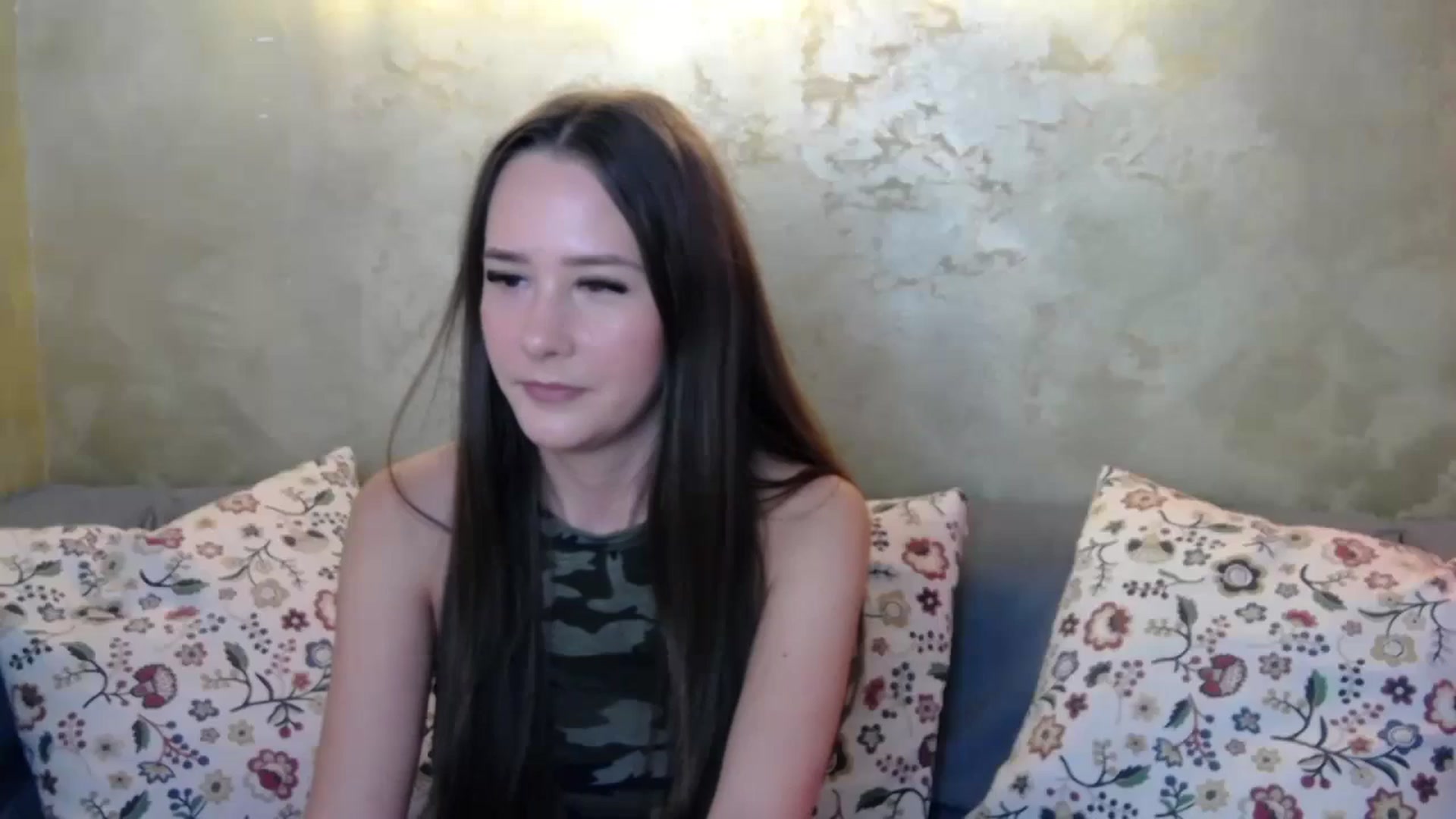 Gallery image thumbnail from Radiance's myfreecams stream on, 10/08/2024, 15:02 image 4 of 20
