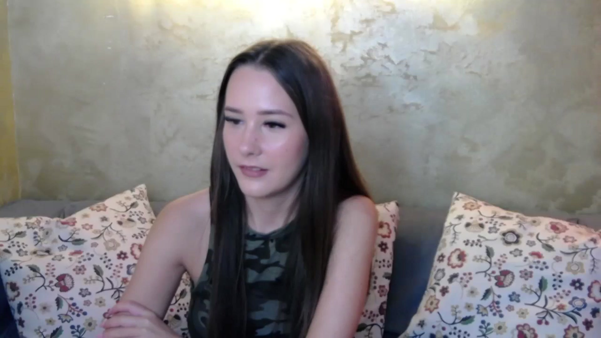 Gallery image thumbnail from Radiance's myfreecams stream on, 10/08/2024, 15:02 image 2 of 20