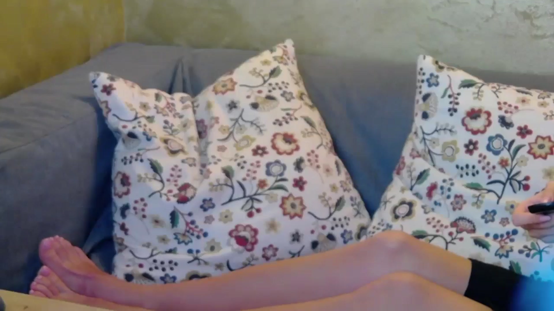 Gallery image thumbnail from Radiance's myfreecams stream on, 10/08/2024, 17:43 image 14 of 20
