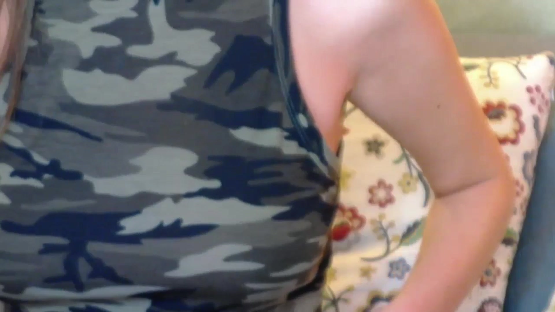 Gallery image thumbnail from Radiance's myfreecams stream on, 10/08/2024, 17:43 image 5 of 20