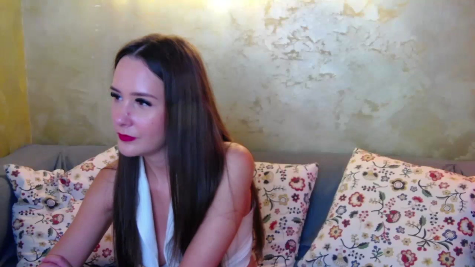 Gallery image thumbnail from Radiance's myfreecams stream on, 10/09/2024, 19:35 image 11 of 20