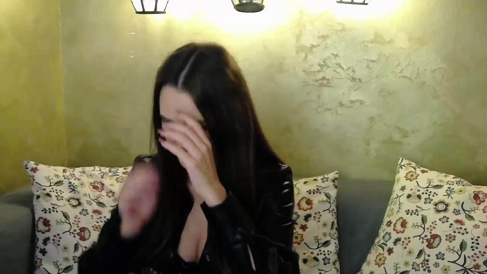 Gallery image thumbnail from Radiance's myfreecams stream on, 10/14/2024, 14:16 image 11 of 20