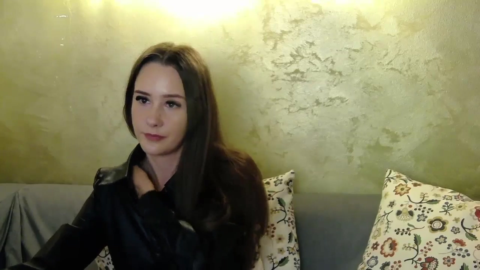 Gallery image thumbnail from Radiance's myfreecams stream on, 10/14/2024, 19:26 image 18 of 20