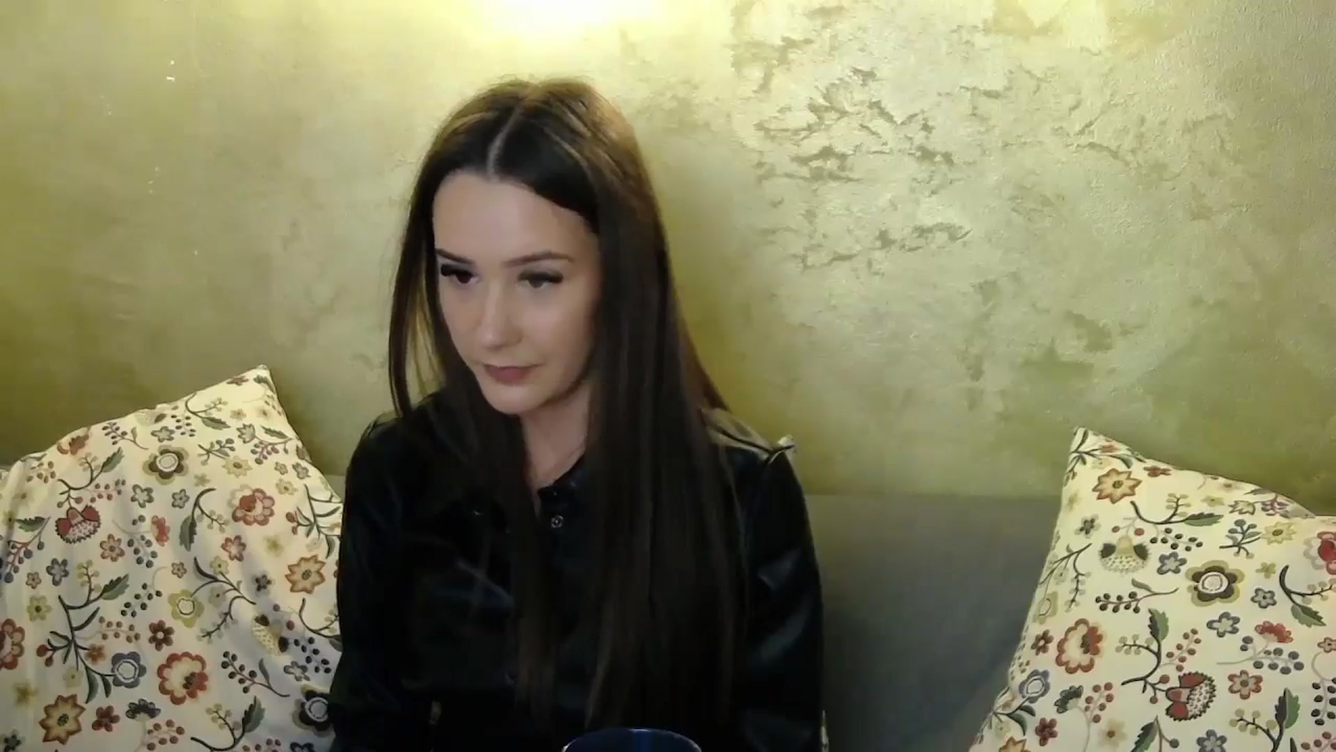 Gallery image thumbnail from Radiance's myfreecams stream on, 10/14/2024, 19:26 image 20 of 20