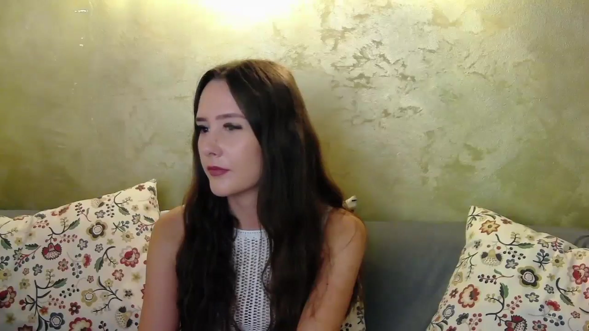 Gallery image thumbnail from Radiance's myfreecams stream on, 10/15/2024, 13:36 image 9 of 20