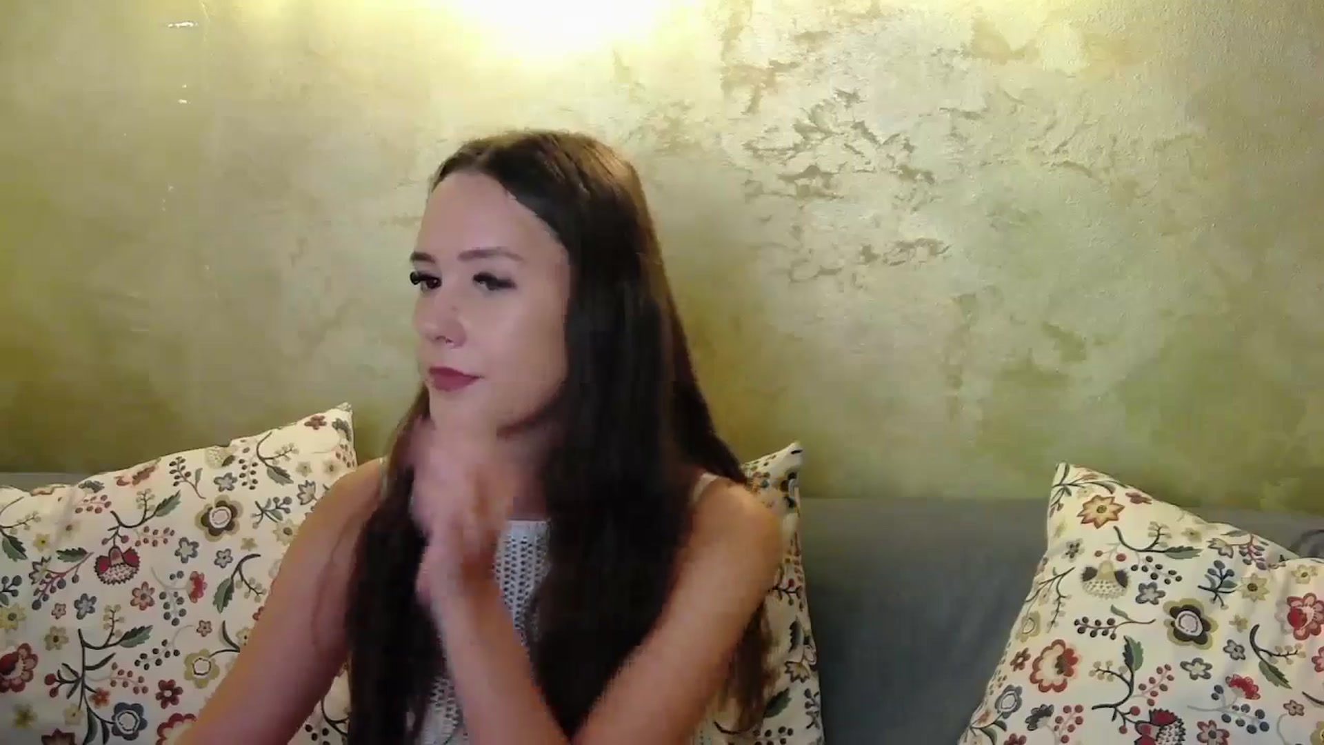 Gallery image thumbnail from Radiance's myfreecams stream on, 10/15/2024, 13:36 image 14 of 20